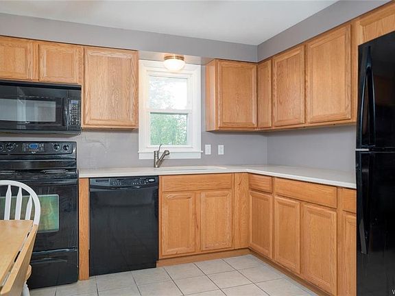 2nd image of 538 Emerson Dr
