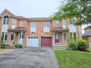188 Wainscot Ave, Newmarket, ON L3X 2X4