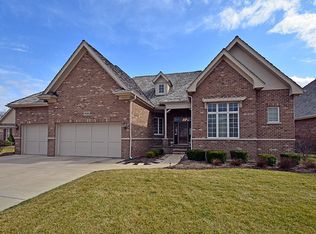 903 Middleton Ln, Barrington, IL 60010