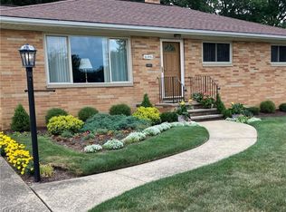 6140 Fieldstone Trl, Seven Hills, OH 44131