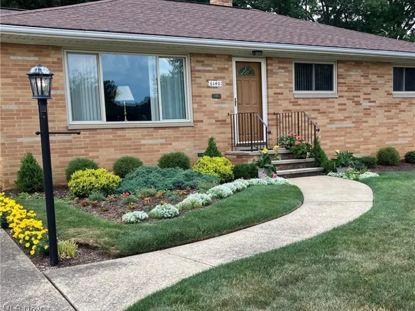 6140 Fieldstone Trl, Seven Hills, OH 44131