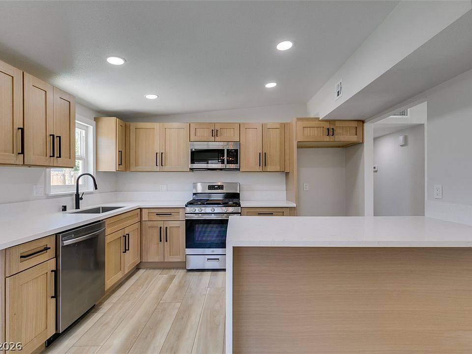 1st image of 3600 Marlborough Ave