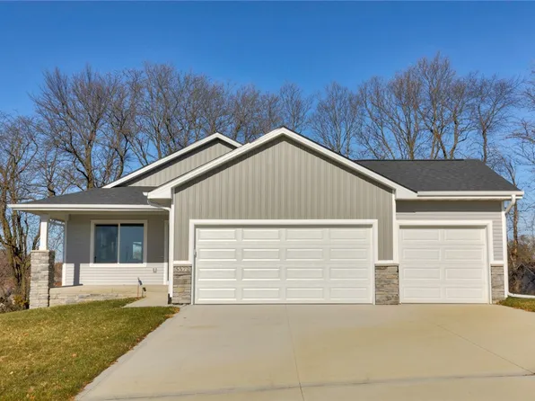 5572 Pine Valley Dr, Pleasant Hill, IA 50327