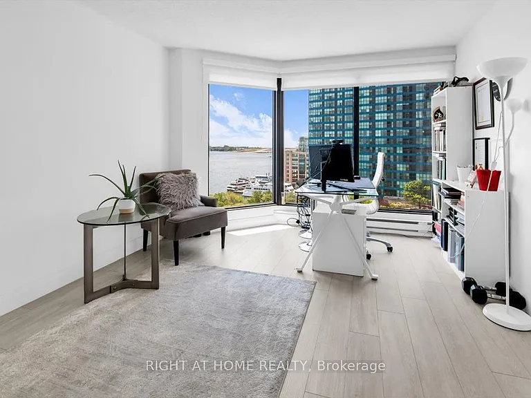 65 Harbour Sq #1304 — Photo 10