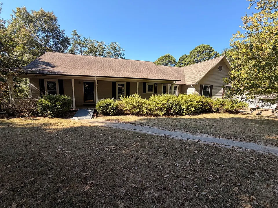 11 Henry Ct