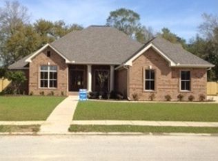 2117 Whitney Oaks, Ocean Springs, MS 39564