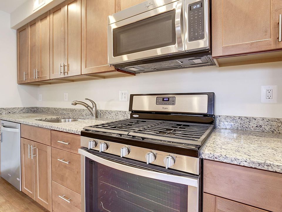 Stainless Appliances, Granite Counters, and Lots of Cabinets
