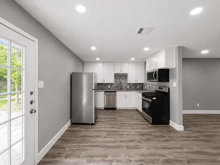 10739 Dulcimer St — Photo 3