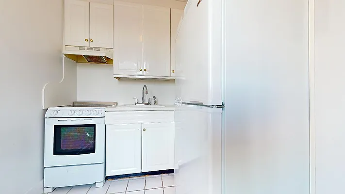 Rented by Bond New York | media 4