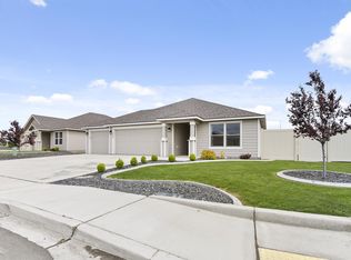 4301 Vermilion Ln, Pasco, WA 99301