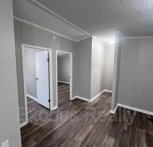 118 Sean Ln — Photo 23