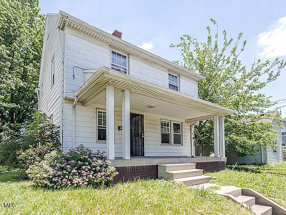 3rd image of 119 Carbon St