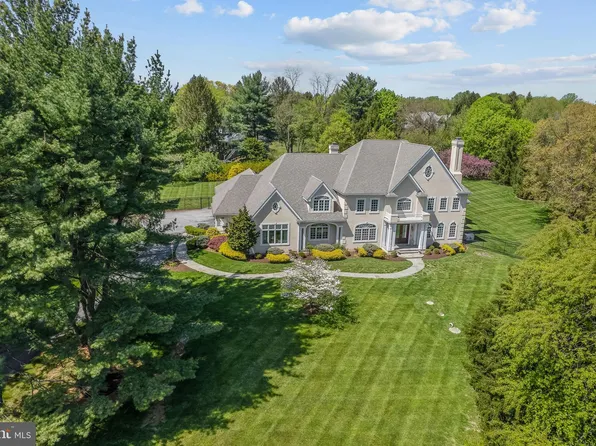 9 Winding Way, Wilmington, DE 19807