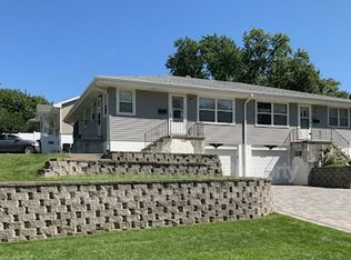 3107 S 44th Ave, Omaha, NE 68105