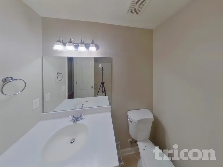 1258 Tiree Dr — Photo 12