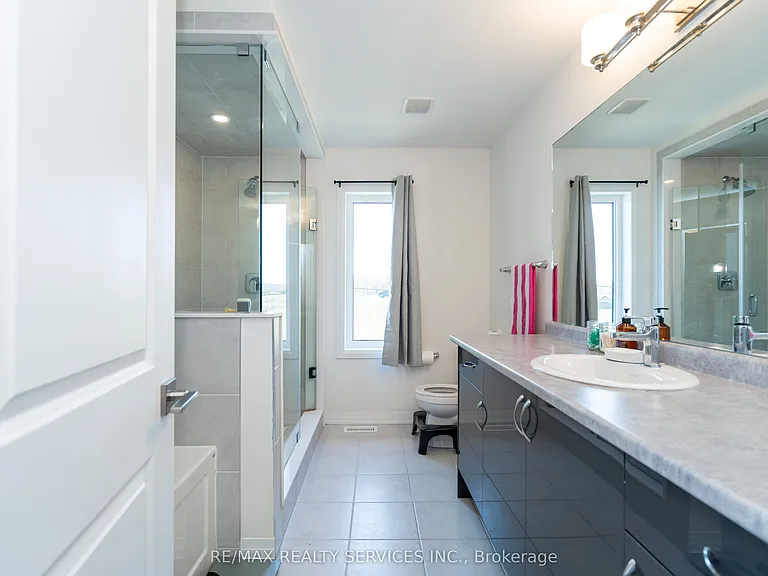 3700 Quayside Dr — Photo 36