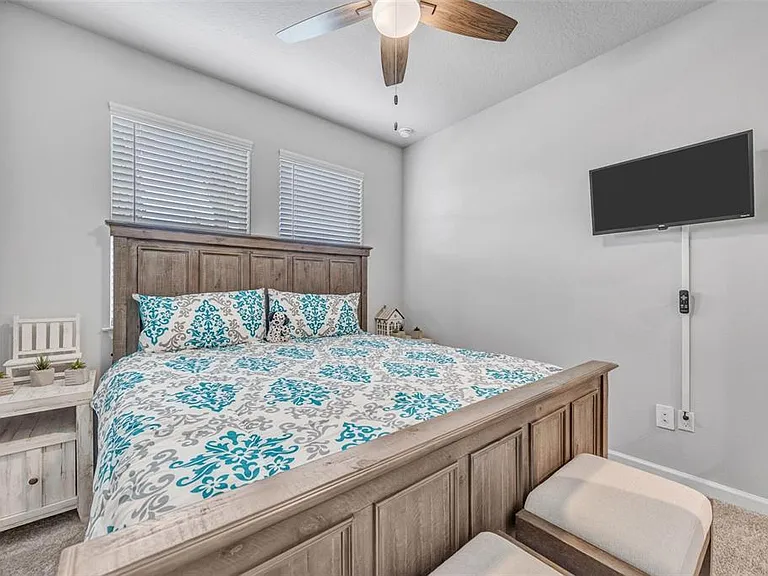 5886 Timberdale Ave — Photo 33