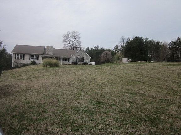 3rd image of 317 State Highway 62 S
