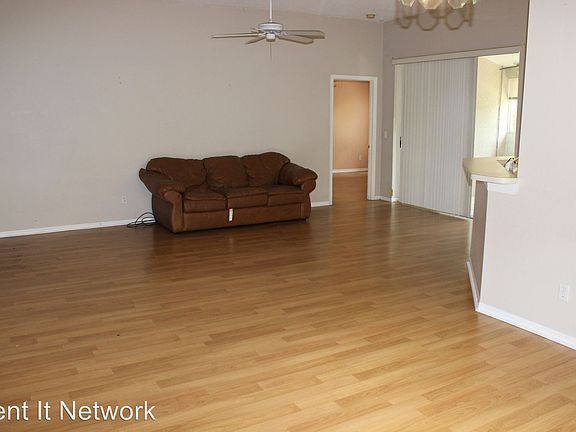 5th image of 8906 Southbay Dr