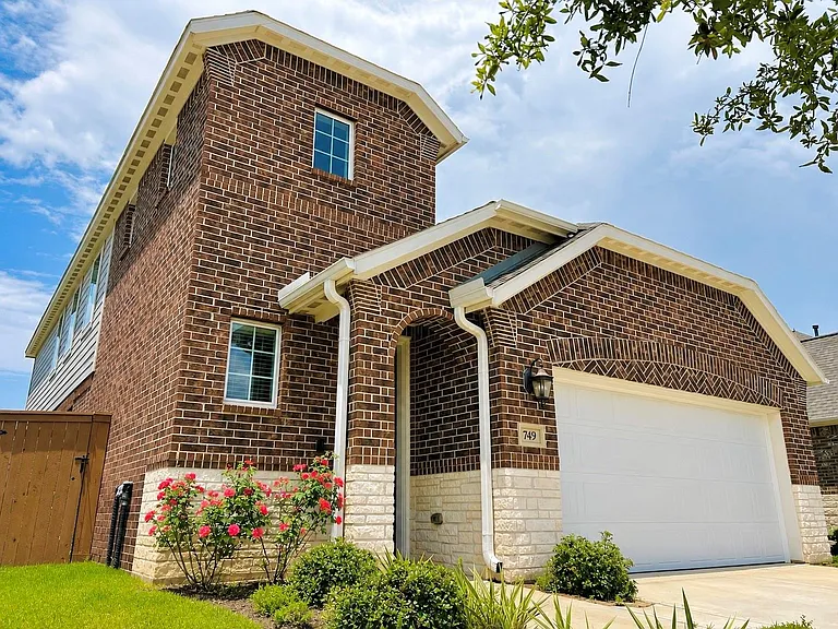 749 Lake Lacosta Dr — Photo 3