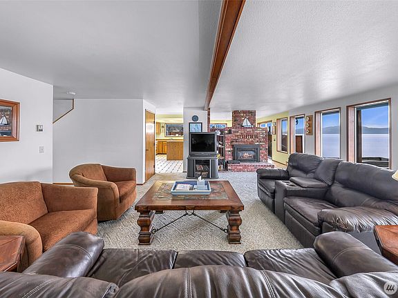 5th image of 4877 Maple Lane