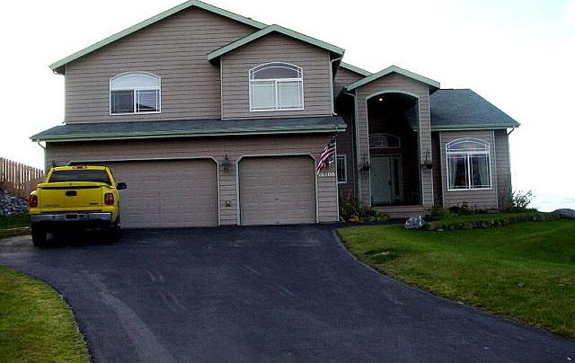 1st image of 16100 Bridgewood Cir