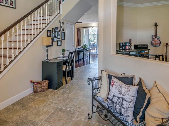 3rd image of 3804 Breckinridge Ln