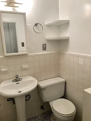 Rented by CNYC Apartments | media 22