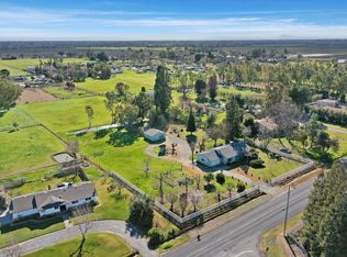 2866 E Forest Lake Rd, Acampo, CA 95220