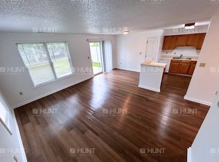 38 Kelly Ln, Hanscom Afb, MA 01731