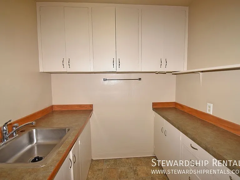 942 E 18th Ave #6 — Photo 10