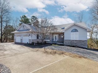 3 Binefar Ln, Hot Springs Village, AR 71909