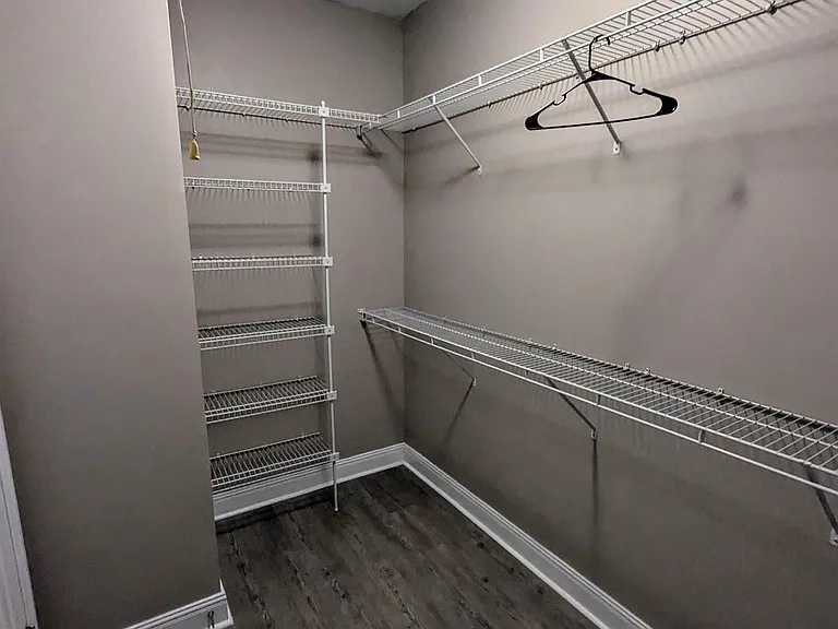 1224 Autumn Ln SW — Photo 16