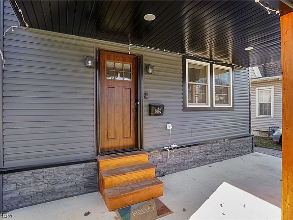 4th image of 849 Wellman Ave SE