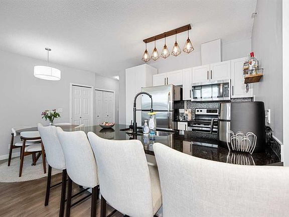 2nd image of 325 N 3rd St SE #1506