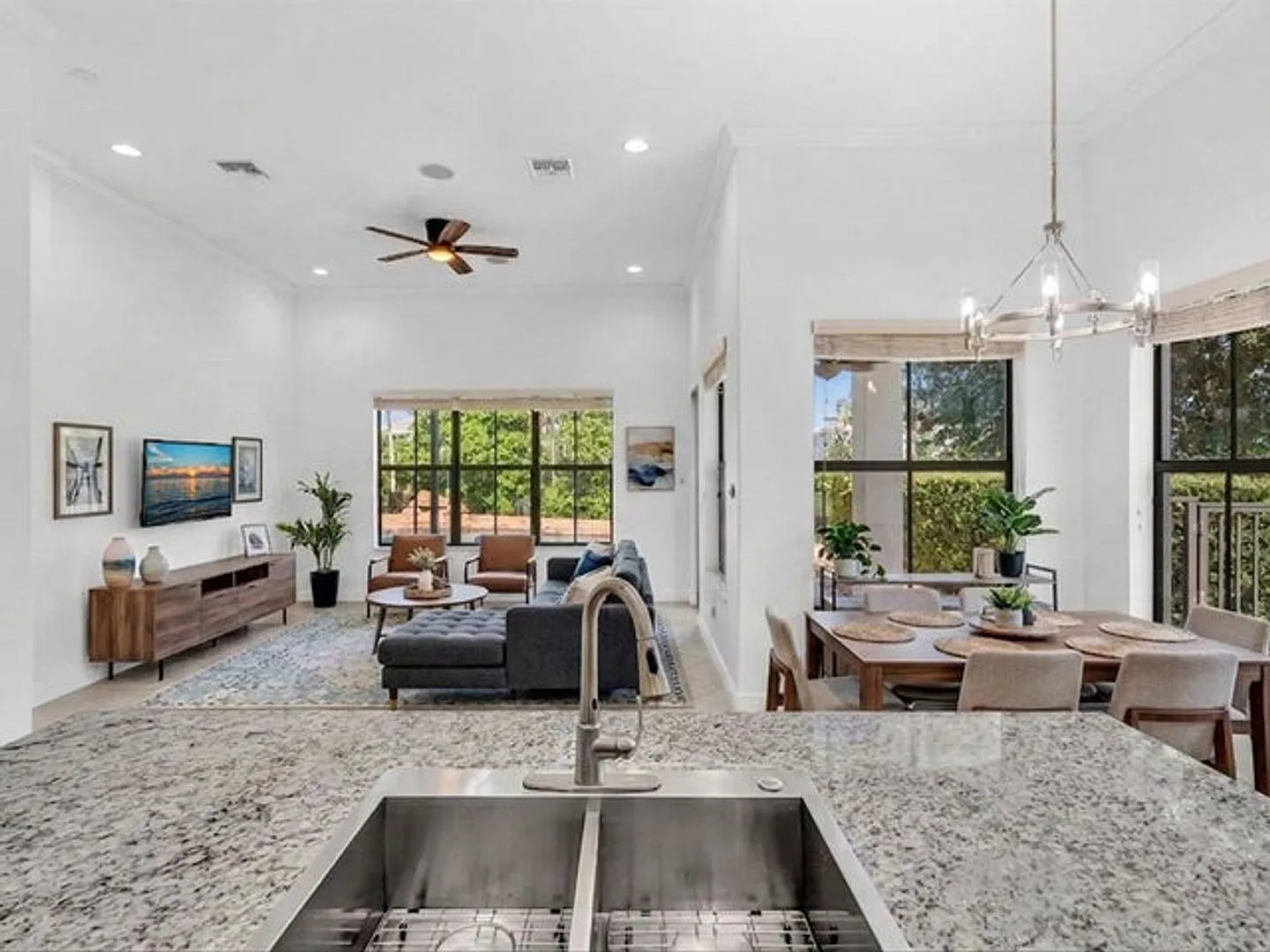 2680 NW 84TH Way, Cooper City, FL 33024 — Photo 4
