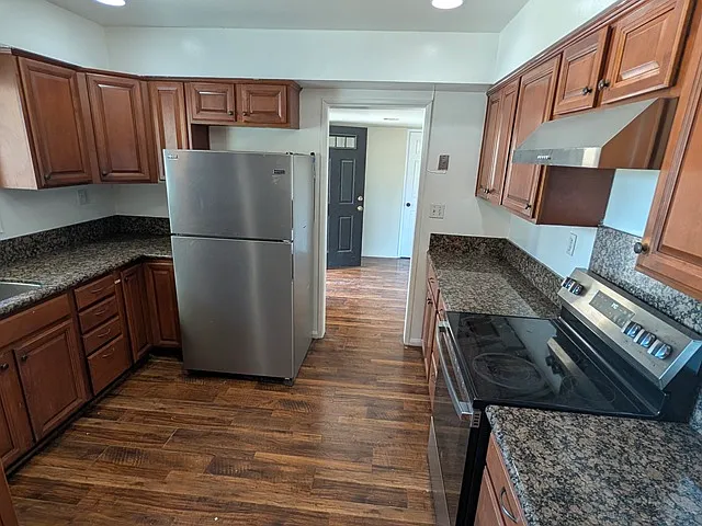 5209 Hewlett Dr — Photo 6