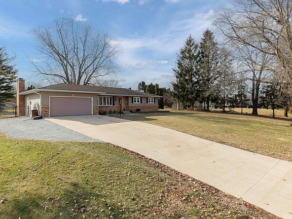 2nd image of 113 Valley Brook Dr