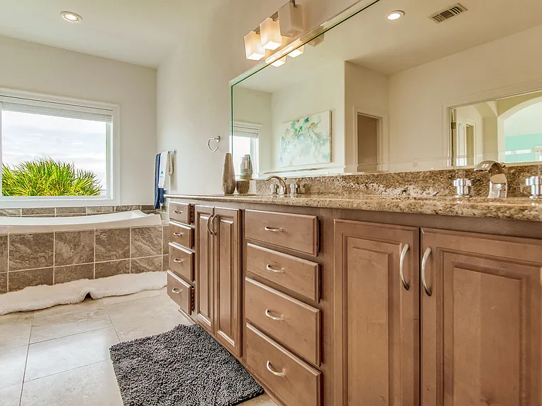20 Baybridge Dr — Photo 54
