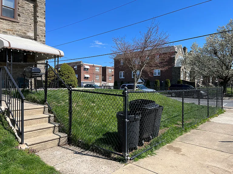 3339 Vista St #2 — Photo 7