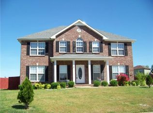 3720 Meadow Knoll Ct, Clarksville, TN 37040