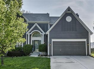 16327 S Parkwood St, Olathe, KS 66062