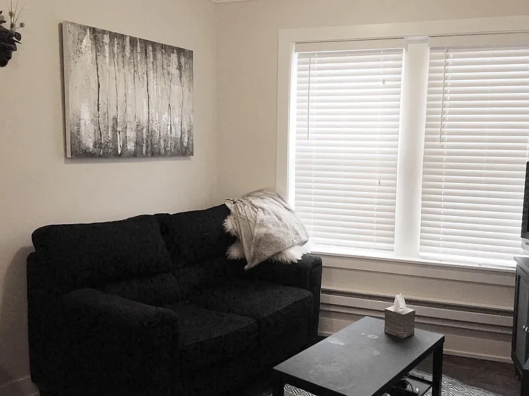 4226 N Clark St #1 — Photo 4