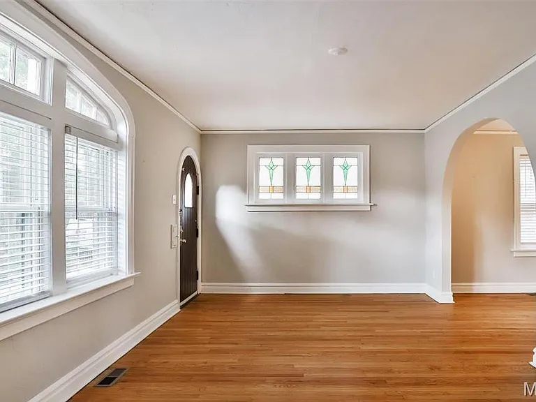 7125 Dartmouth Ave — Photo 6