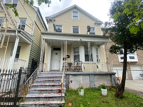 152-154 Fairmount Ave Photo 1