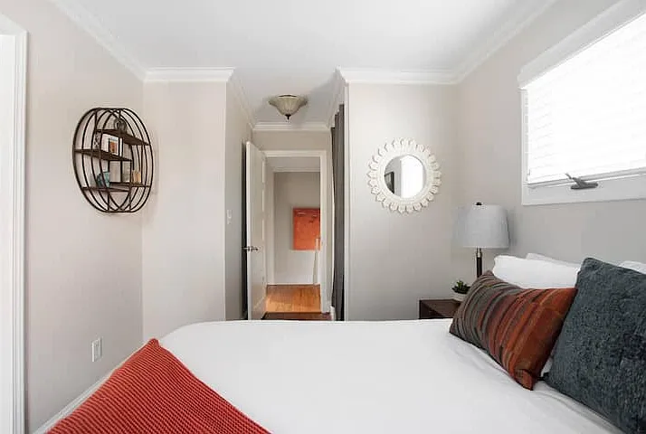 1100 Greenleaf Ave #B — Photo 13