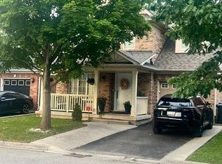 32 Thorpe Cres, Brampton, ON L7A 1P7