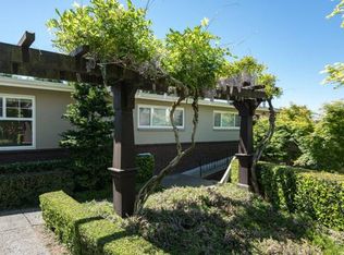 10219 NE 62nd St #5, Kirkland, WA 98033
