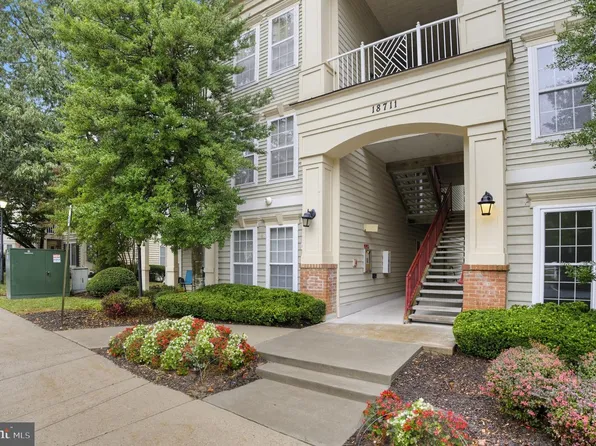 18711 Sparkling Water Dr APT F, Germantown, MD 20874