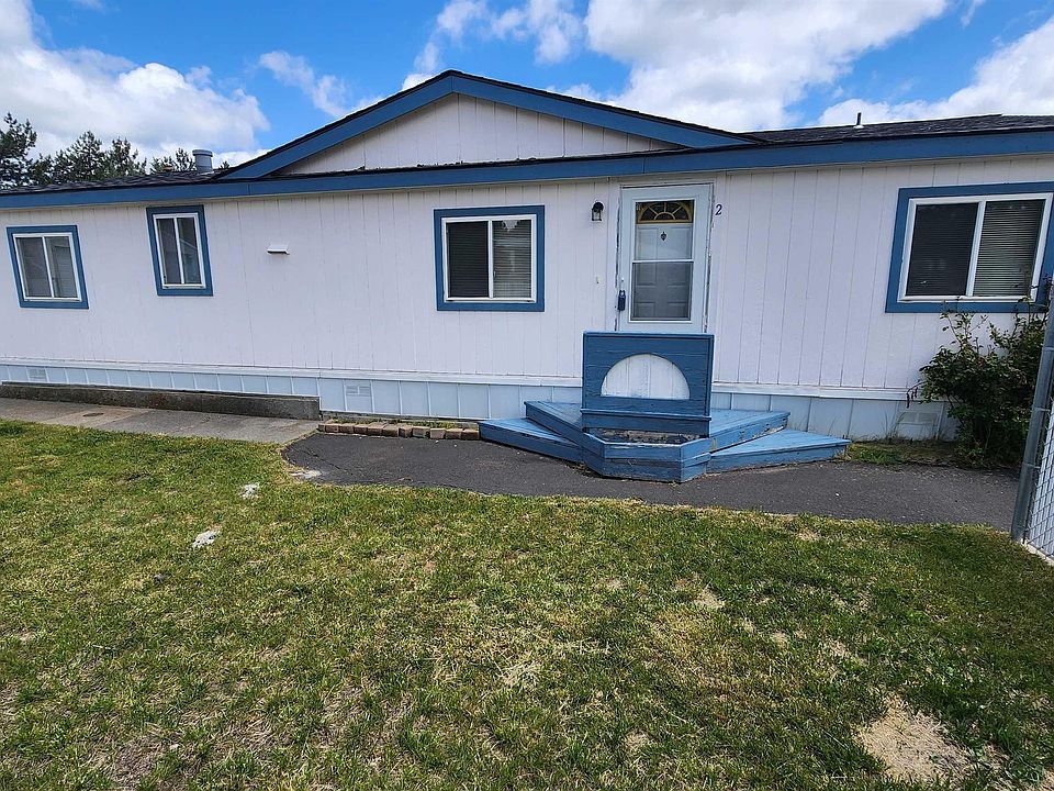 1st image of 260 NW Golden Hills Dr Spc 2